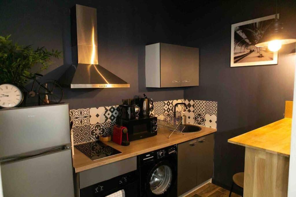 Ferienwohnung Loft De Courcaille - Balneo - Free Parking - Wifi Orléans Exterior foto